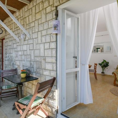 Apartman Aleksandra بولا المظهر الخارجي الصورة