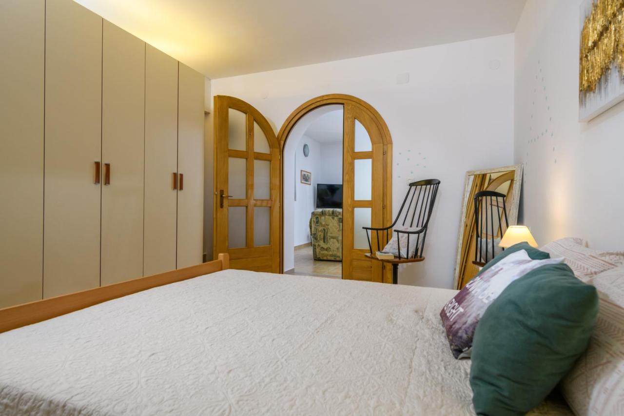 Apartman Aleksandra بولا المظهر الخارجي الصورة