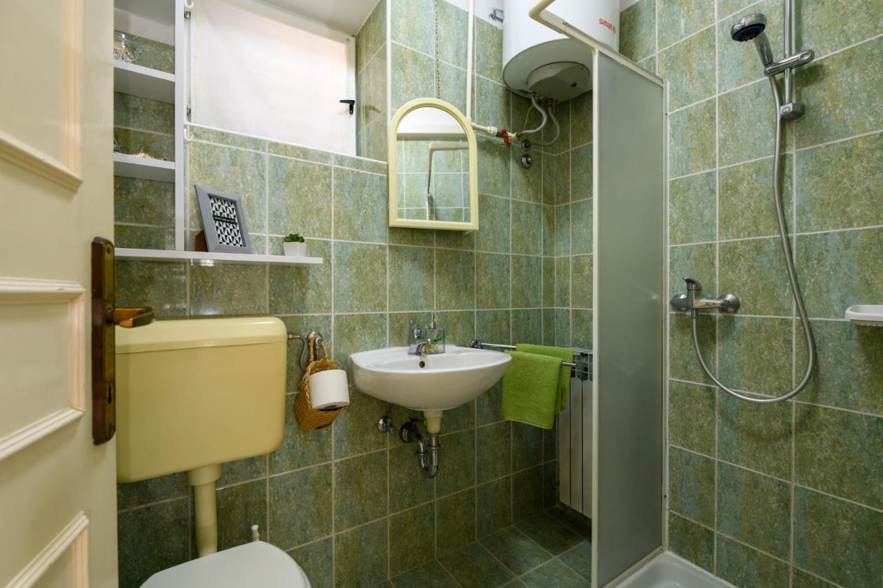 Apartman Aleksandra بولا المظهر الخارجي الصورة
